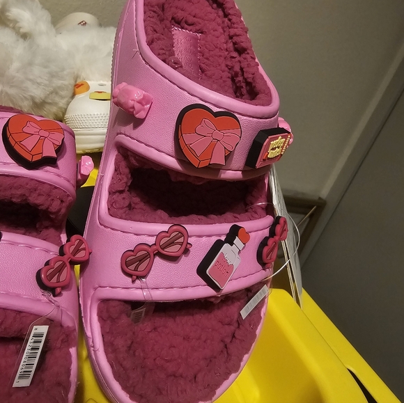 💕Cozy Comfort Crocs Classic Lined Clog in Rose Taffy (W6/M4)🌸 - Picture 3 of 10